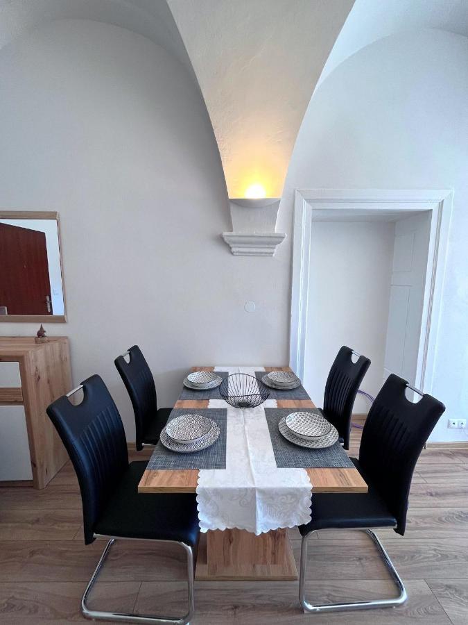 Apartman Viki Banská Bystrica Buitenkant foto