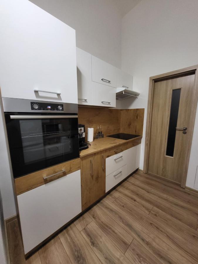 Apartman Viki Banská Bystrica Buitenkant foto