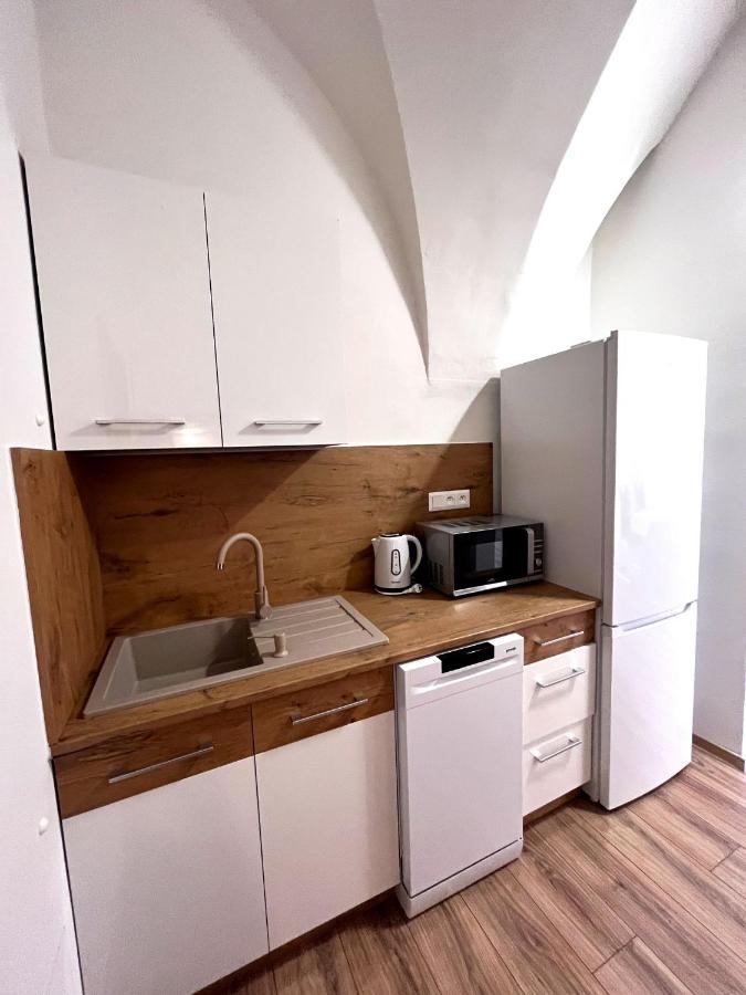 Apartman Viki Banská Bystrica Buitenkant foto